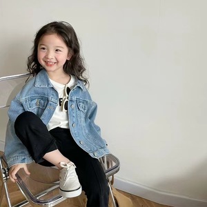 Veste en jean coréenne de haute qualité pour enfants, avec broderie florale fantaisie pour filles, idéale pour l'automne - Product Image 3