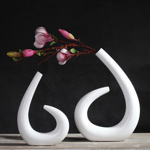 Piezas de decoración para el hogar para sala de estar, creativo, blanco, <span class=keywords><strong>Simple</strong></span>, moderno, armario de <span class=keywords><strong>TV</strong></span>, arreglo, jarrón curvo, artesanías - Product Image 4