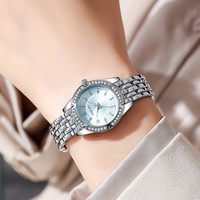 Nouvelle montre pour femme haut de gamme en alliage, mouvement à quartz, incrustée de diamants, motif petite marguerite bleue écrasée, écologique
