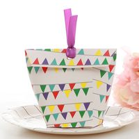 Beaucoup de Modèle Pliable Boîte De Bonbons De Mariage avec Ruban Boîte Cadeau Emballage De Boîte Personnalisée