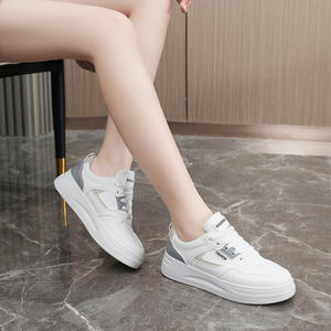 Chaussures de sport imperméables et antidérapantes à semelle épaisse pour femmes, articles populaires et polyvalents, QR773 - Product Image 2