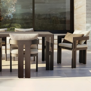 Juego de <span class=keywords><strong>Mesa</strong></span> <span class=keywords><strong>y</strong></span> <span class=keywords><strong>Sillas</strong></span> de Comedor de Madera de Lujo Moderno, Muebles de Exterior para Restaurante o Villa de Lujo Contemporánea, Diseño de Listones - Product Image 2