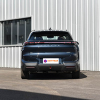 ARCFOX Alpha T5 SUV familial tout électrique, charge rapide, autonomie de 660 km, conduite à gauche, voiture d'exportation