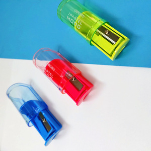 Sacapuntas Deli de plástico colorido, manual, tamaño pequeño, para uso escolar y de oficina - Product Image 3