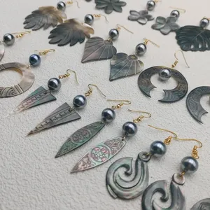 26styles Natural <strong>Black</strong> Mother of Pearl Shell Monstera Leaf Turtle <strong>Dangling</strong> <strong>Earrings</strong> Classic Gold Plated 14K Non Tarnish Hooks - Product Image 2