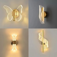Lampe murale LED papillon dorée de luxe moderne et créative, style nordique, inspirée des papillons, pour salon et chambre à coucher