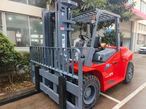 Carrello Elevatore Diesel a Combustione Interna 4x4 Fuoristrada 5 Tonnellate con Forche Usato Ricambi Autocaricanti a Propano Cinese - Product Image 2