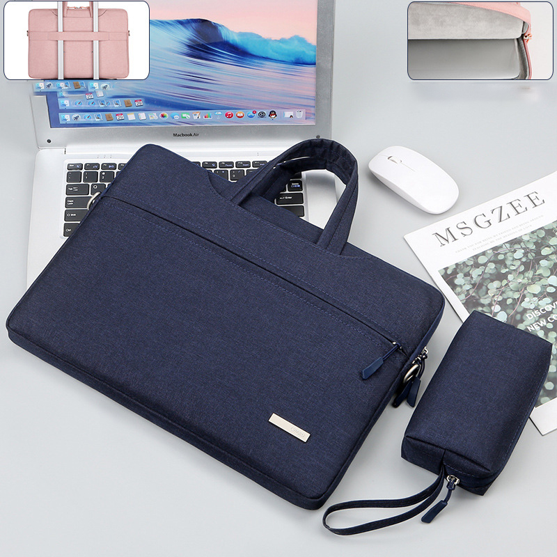 Bleu foncé avec un petit sac