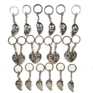 Sản xuất bán buôn OEM thư cao cấp đánh dấu Pha Lê Nửa Trái Tim tấm kim loại Keyring