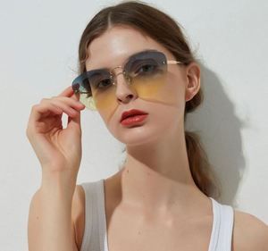 Nouvelles Lunettes de Soleil Vintage de Luxe pour Femmes 2020, Lunettes de Soleil Dégradées Surdimensionnées Sans Monture pour Femmes - Product Image 3