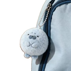 Lindo Colgante de Peluche Sello N.º 4, Muñeco Gris Esponjoso, Juguete de Peluche de Dibujos Animados Igual al de Redbook - Product Image 4