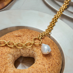 Collier de perles en acier inoxydable plaqué or 18 carats avec pendentif géométrique pour femme, usage quotidien JDN0103023 - Product Image 4