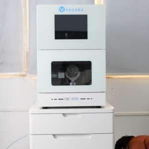 Machine de fraisage Yucera à fonctionnement fluide avec système de collecte des poussières pour un traitement propre du PMMA, PMMA Cad Cam - Product Image 2