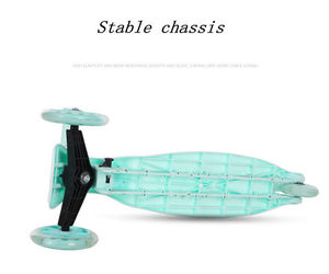 Patinete Eléctrico Ligero con Ruedas de PVC, Mini <span class=keywords><strong>Patineta</strong></span> para Niños de 3 a 12 Años, Hecho de Plástico - Product Image 3