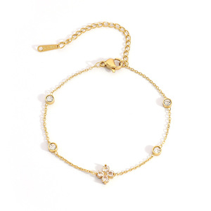 Pulsera de moda con dijes chapada en oro de 18k con diseño de corazón, estrella, ojo turco y trébol para mujer, regalo de joyería. - Product Image 4