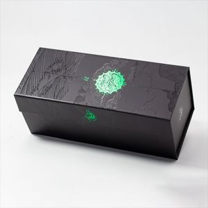 Caja de envío de cartón de lujo personalizada del nuevo fabricante, materiales reciclados con impresión offset, embalaje de papel colorido - Product Image 1