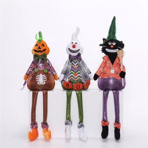 Elegante Adorno de Mesa para Fiesta de Halloween con Muñecas Colgantes Iluminadas en Blanco y Negro - Product Image 6