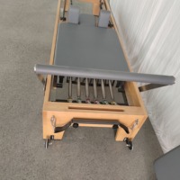 Lit de Pilates de base en bois de hêtre pour la salle de sport à domicile, équipement de fitness commercial