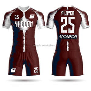 男性用カスタムサッカーウェア大人と子供用のチーム競技ユニバーサルフォーシーズンスタイルサッカースーツ - Product Image 1