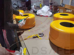 Barriera di Sicurezza Stradale in EVA e Zincata a Caldo, Guardrail con Rulli, Barriere Antiurto per Autostrade e Strade - Product Image 4