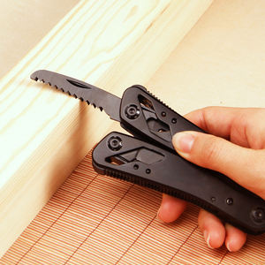 Pinze Pieghevoli Industriali da Esterno 11-in-1 con Lama Seghettata, Multiuso Fai-da-te, in Acciaio Inossidabile, Coltello Tascabile Portatile - Product Image 5