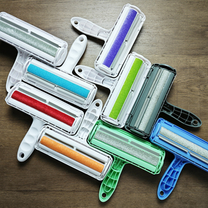 Biểu Tượng Tùy Chỉnh In Ấn Vật Nuôi Lint <span class=keywords><strong>Remover</strong></span> Vải Bàn Chải Tái Sử Dụng Màu Tím Con Chó Tóc Lược Lint Con Lăn Cho Thảm Hộ Gia Đình Làm Sạch - Product Image 2