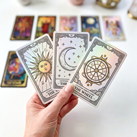 Fabrication de jeux de tarot et d'oracle personnalisés, cartes 330 g/m² à cœur noir allemand, solutions OEM pour jeux de table professionnels