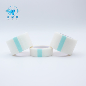 סרט דביק רפואי נושם מיקרופורי לא ארוג רגיש ללחץ של יימר OEM/ODM בגודל 2.5x9.1 ס\"מ, דרגה I, לטיפול רפואי ועזרה ראשונה - Product Image 1