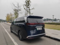 Denza D9 2022 DM-i 970 AWD Premium MPV d'occasion, 1.5T PHEV, fourgon de luxe 7 places, autonomie de 970 km, bien entretenu, prêt à être expédié