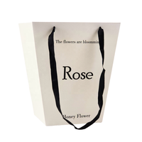 Benutzer definierte weiße Blumen Rose Blume tragen Geschenk Trapez Papiertüte Geschenk box für Blumen sträuße mit Griffen