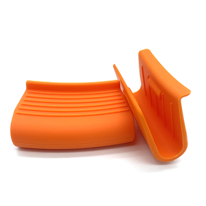 Utensili da cucina all'ingrosso utensili da cucina resistenti al calore presine Cover Silicone Assist supporto per manico caldo per padelle in ghisa - Product Image 5