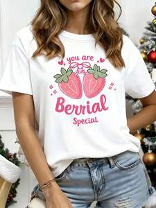 T-shirt da donna con stampa fragole, manica corta, girocollo, vestibilità comoda, top casual primaverile, tessuto morbido ed elasticizzato, lavabile in lavatrice - Product Image 3
