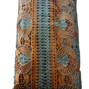 Bordado coche hueso encaje lentejuelas pestañas accesorios nupciales velo de boda muñeca decoración Material blanco - Product Image 1