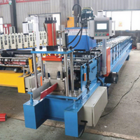 Machine automatique de formage de gouttières en acier galvanisé et de fabrication d'angleurs de gouttières en aluminium
