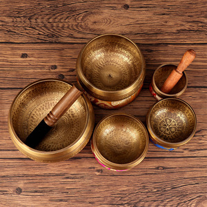 Venta al por mayor Nepal hecho a mano Buda cuenco para cantar Yoga meditación tibetano cuenco para cantar - Product Image 1