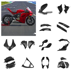 Kit de carénage en fibre de carbone 3K 100% pour boîte de vitesses de <span class=keywords><strong>moto</strong></span> Ducati Panigale V4 V4S 2025 - Product Image 3