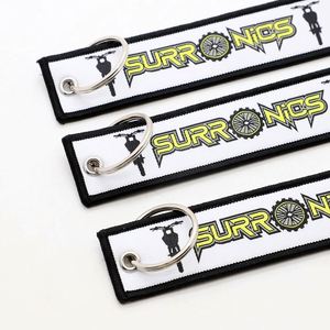 Porte-clés personnalisé en tissu avec silhouette de moto tout-terrain pour la communauté des motards - Product Image 2