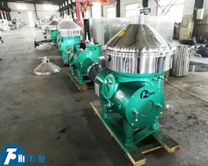 Disc stack separator for canola and other vegetable oils purification and extraction