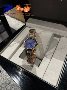 Montre décontractée pour femme en quartz diamanté, bracelet élégant en acier inoxydable, design sportif et tendance, vente en gros - Product Image 6