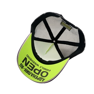 Dalla concezione alla creazione: progetta le tue cappellini con immaginazione e maestria artigianale - Product Image 1