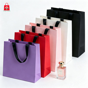 Sacchetto di Carta Kraft di Lusso all'Ingrosso con Manico e Logo Personalizzato, Colore Bianco per Abbigliamento, Scarpe, Confezioni Regalo Premium e Shopping - Product Image 2