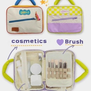 <span class=keywords><strong>Bolsa</strong></span> de cosméticos de lona blanca portátil bordada de gran capacidad para mujer, solución de almacenamiento de herramientas de maquillaje - Product Image 2