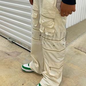 Pantalones Jogger Anchos y Holgados con Múltiples Bolsillos Personalizados para Fabricantes de Ropa, Pantalones Cargo de Nylon con Shorts Desmontables con Cremallera - Product Image 3