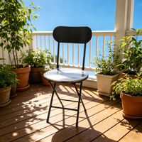 Chaise pliante minimaliste moderne en fer forgé avec dossier, forte capacité de charge ; idéale pour la restauration commerciale et les salons de thé.