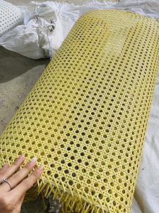 Vente chaude, rouleau de maille plastique durable jaune réglable, imperméable, écologique, haute ténacité, réutilisable, synthétique, imitation rotin - Product Image 3