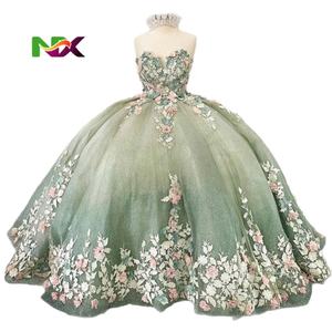 Vestido de Novia, Vestido de Quinceañera con Escote Corazón, Vestido de Tul Rojo con Apliques de Encaje, Vestido de Fiesta, Vestido de Gala - Product Image 4