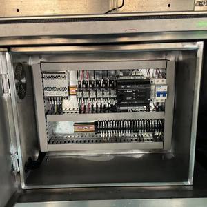 آلة تعبئة أوتوماتيكية بمضخة تروس ذات فوهات متعددة (1 أو 2 أو 4 فوهات) مخصصة لتعبئة الشامبو والمستحضرات التجميلية والكريمات والزيوت والصلصات والمراهم - Product Image 3