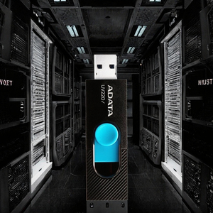 Nuova Chiavetta USB 3.0 Adata UV220 Personalizzata da 32GB, Stile Penna in Nero e Blu, Confezione Regalo in Plastica - Product Image 3