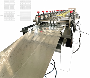 Máquina perfiladora de paneles de puertas de garaje seccionales de acero estriado, tipo Flatline, Slimline y Glacier, con corte de sierra de volante y ancho ajustable - Product Image 1