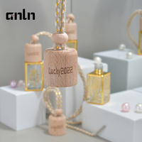 Vente en gros de flacons diffuseurs de parfum pour voiture de 10 ml, design personnalisé, avec bouchon à vis, finition mate, impression à l'écran